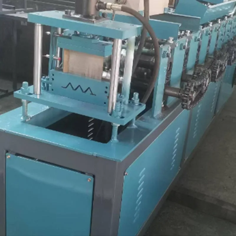 Ciò che rende una macchina per la profilatura di fazzoletti essenziale per la produzione di strutture in acciaio ad alta precisione