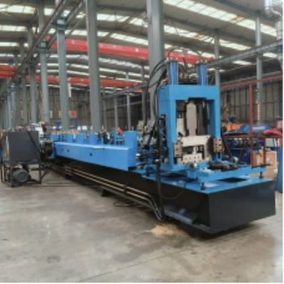 Macchina per la formatura di rotoli completamente automatica o semiautomatica: quale è meglio per la tua fabbrica?