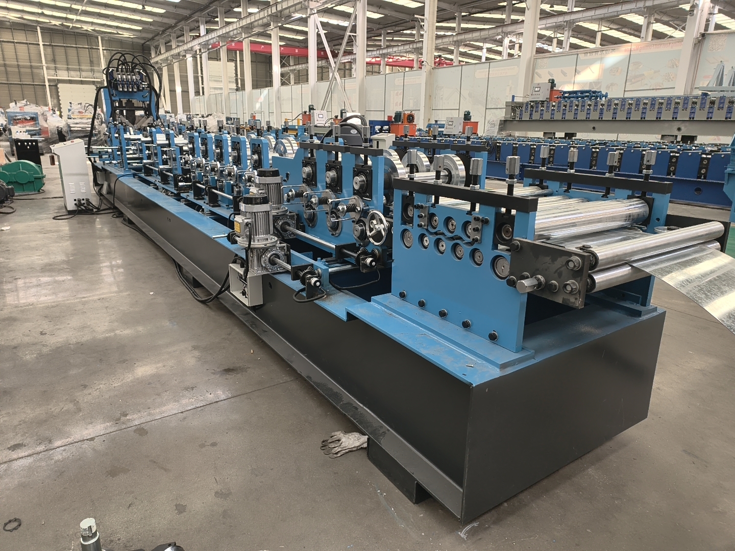 Produttore di macchine per la formatura di rulli per arcarecci C - Come ordinare al miglior costo